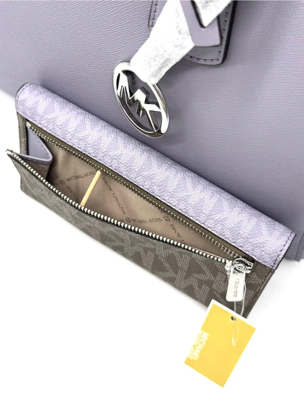 Michael Kors Voyager Large Leather Tote Bag w Matching Trifold Wallet - Lilac